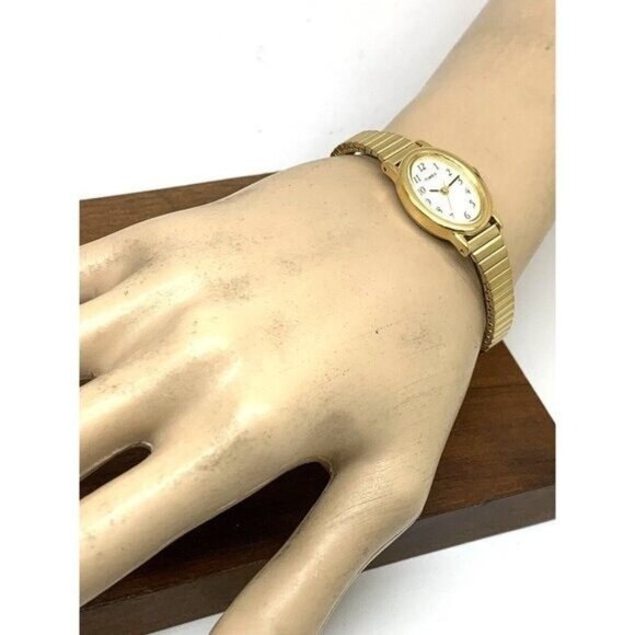 Timex Women's Watch T21872 Cavatina Oval Petite 18mm Quartz Gold Expansion Band - Picture 4 of 13